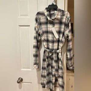 COLUMBIA PLAID STREET DRESS WITH POCKETS. NWT. M
